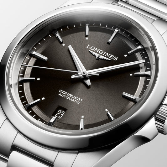 Longines montre Conquest 38mm noire automatique acier L3.720.4.52.6