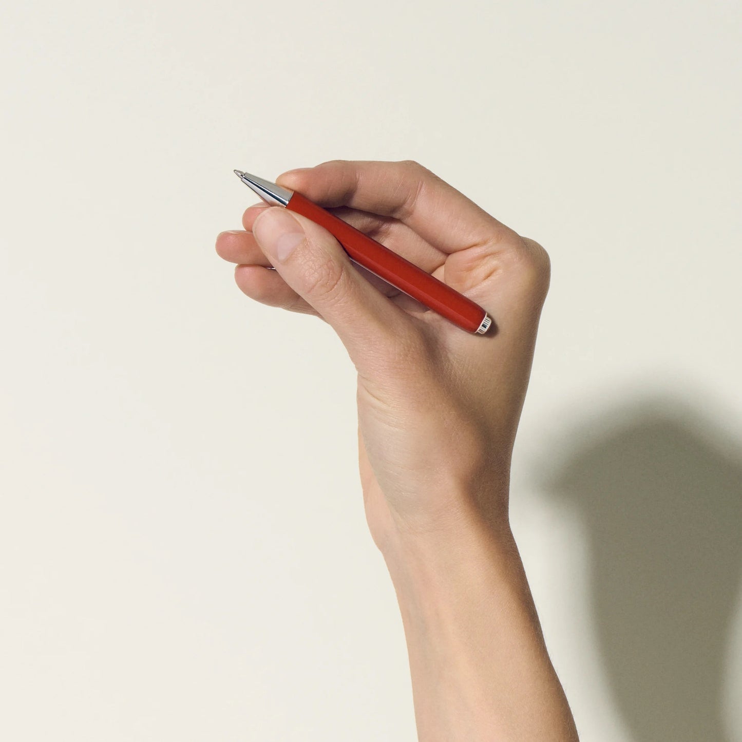 Montblanc stylo-bille Heritage Rouge et Noir “Baby” Édition Spéciale Couleur Corail 127858