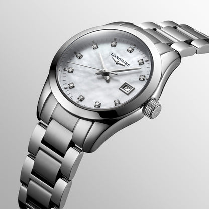 Montre Longines Conquest Classic 29 mm en acier, nacre et diamants, mouvement quartz, L2.286.4.87.6
