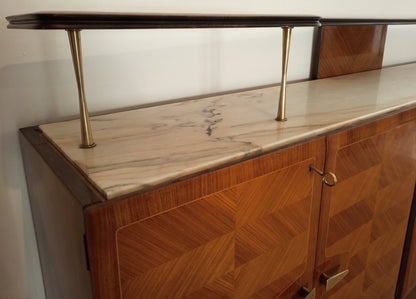 Credenza mid-century vittorio dassi con piano in marmo e ripiano in ottone per mobile bar consolle elegante