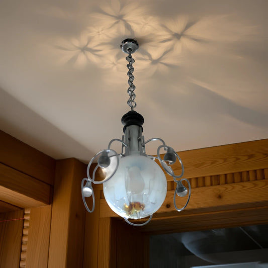 Lampadario vintage mazzega anni 70 in vetro e cromo con globi di vetro sospesi stile space age italiano
