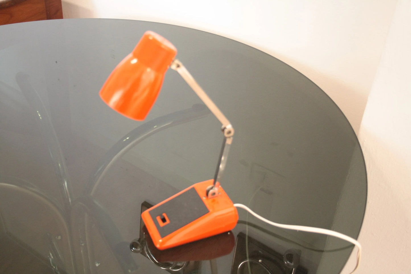 Lampada da tavolo mg made in hong kong 1970 arancione regolabile esemplare autentico