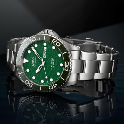 Mido montre Ocean Star 200C 42,5mm vert automatique acier M042.430.11.091.00