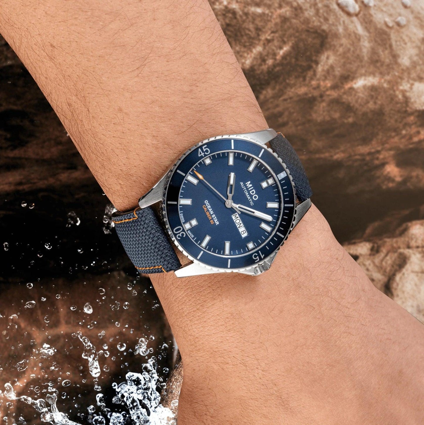 Montre Mido Ocean Star Red Bull Cliff Diving édition limitée 500pz 42mm bleu automatique acier M026.430.17.041.00