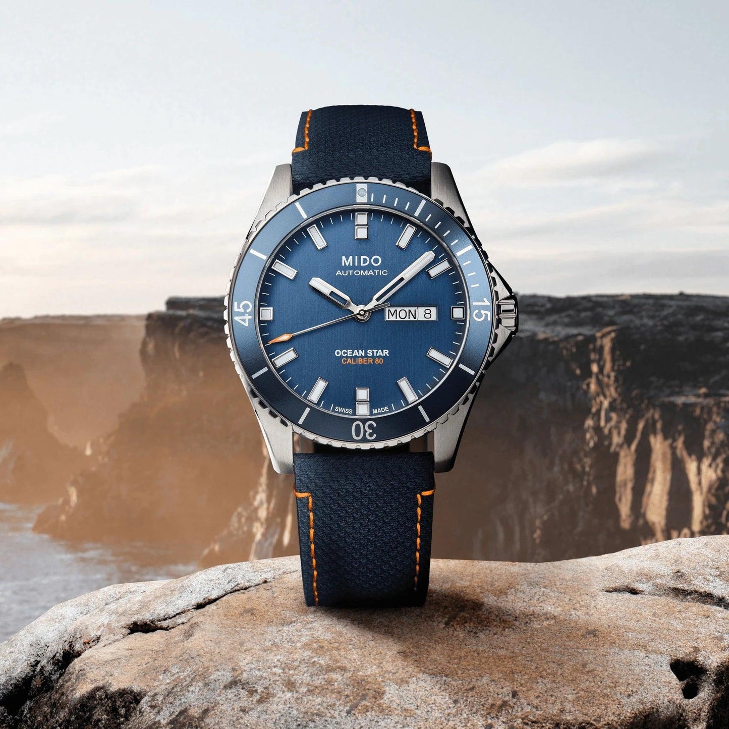 Montre Mido Ocean Star Red Bull Cliff Diving édition limitée 500pz 42mm bleu automatique acier M026.430.17.041.00
