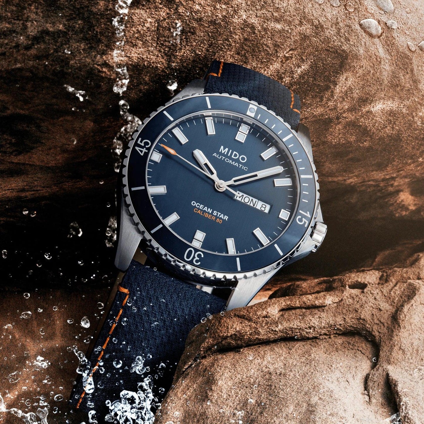 Montre Mido Ocean Star Red Bull Cliff Diving édition limitée 500pz 42mm bleu automatique acier M026.430.17.041.00