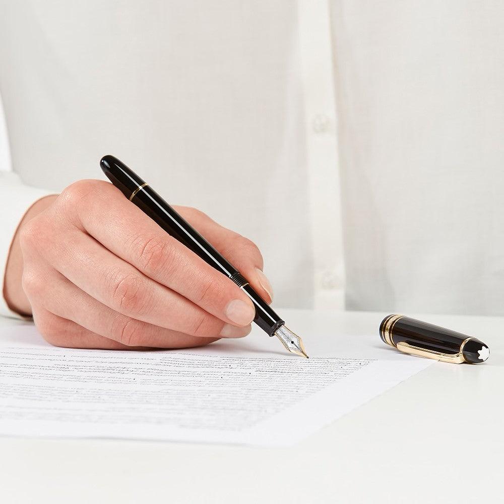 Montblanc stylo-plume Meisterstück plaqué or Classique pointe M 106514 Nouvelle référence 132464