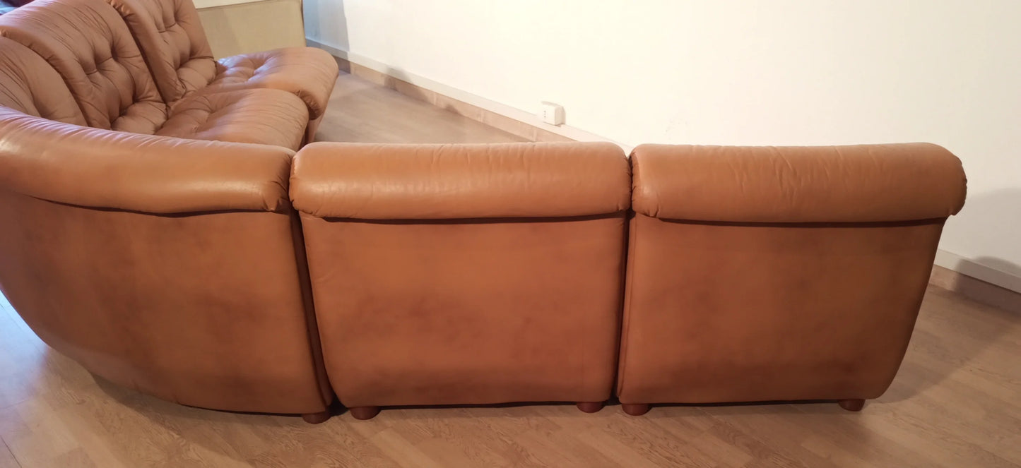 Divano modulare vintage in pelle cognac marrone con tre posti e funzione reclinabile in stile anni 70 italiano