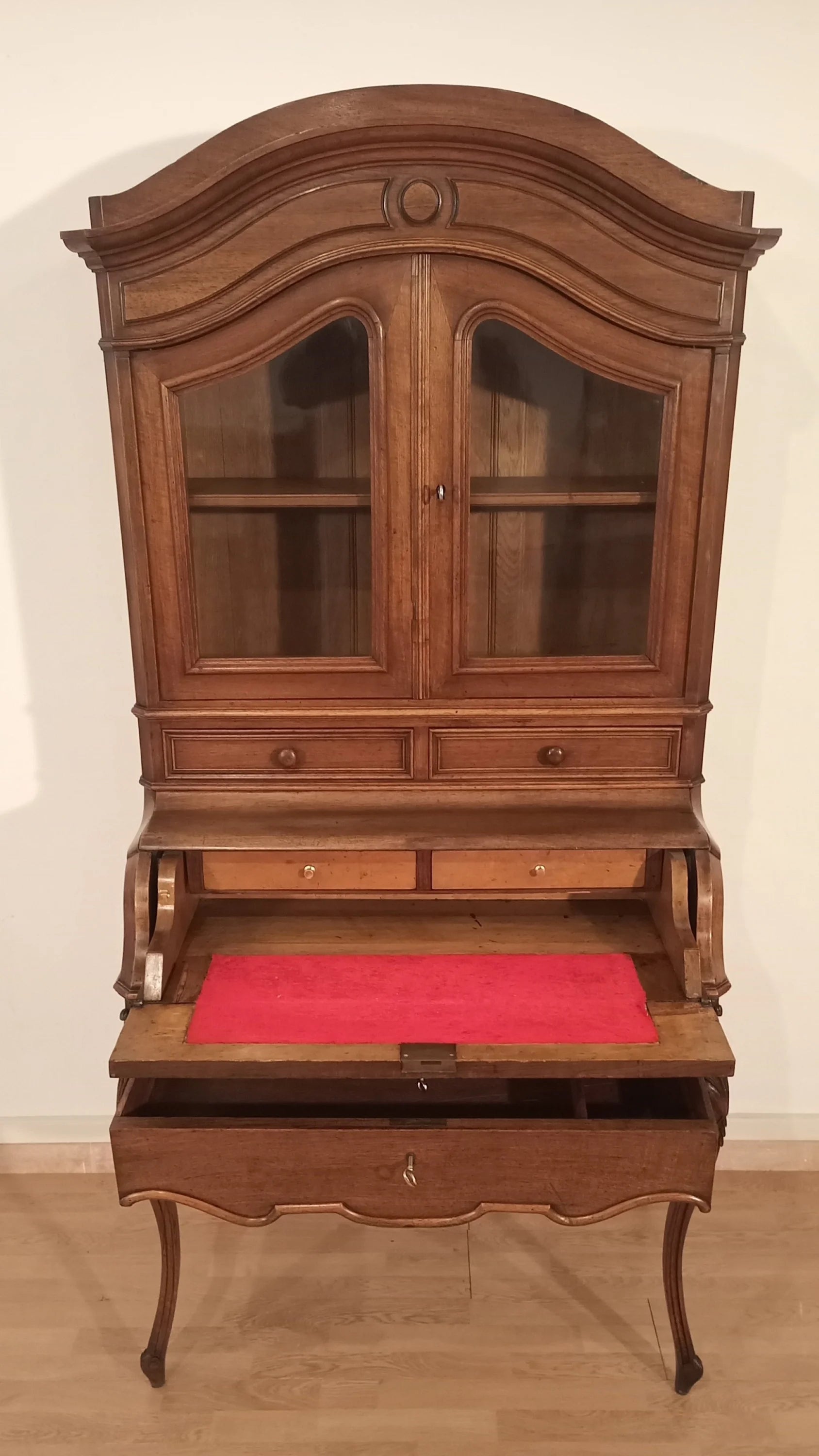 Antica credenza scrittoio in rovere massello con hutch in vetro e gambe curve restaurata ottocento xix secolo