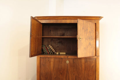 Splendido secretaire umbertino in rovere massello originale fine ottocento con ante aperte e scaffalature interne