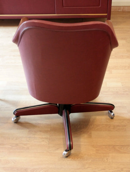 Seduta girevole similpelle bordeaux di umberto mascagni per scrivania ministeriale disegnata in italia 1950