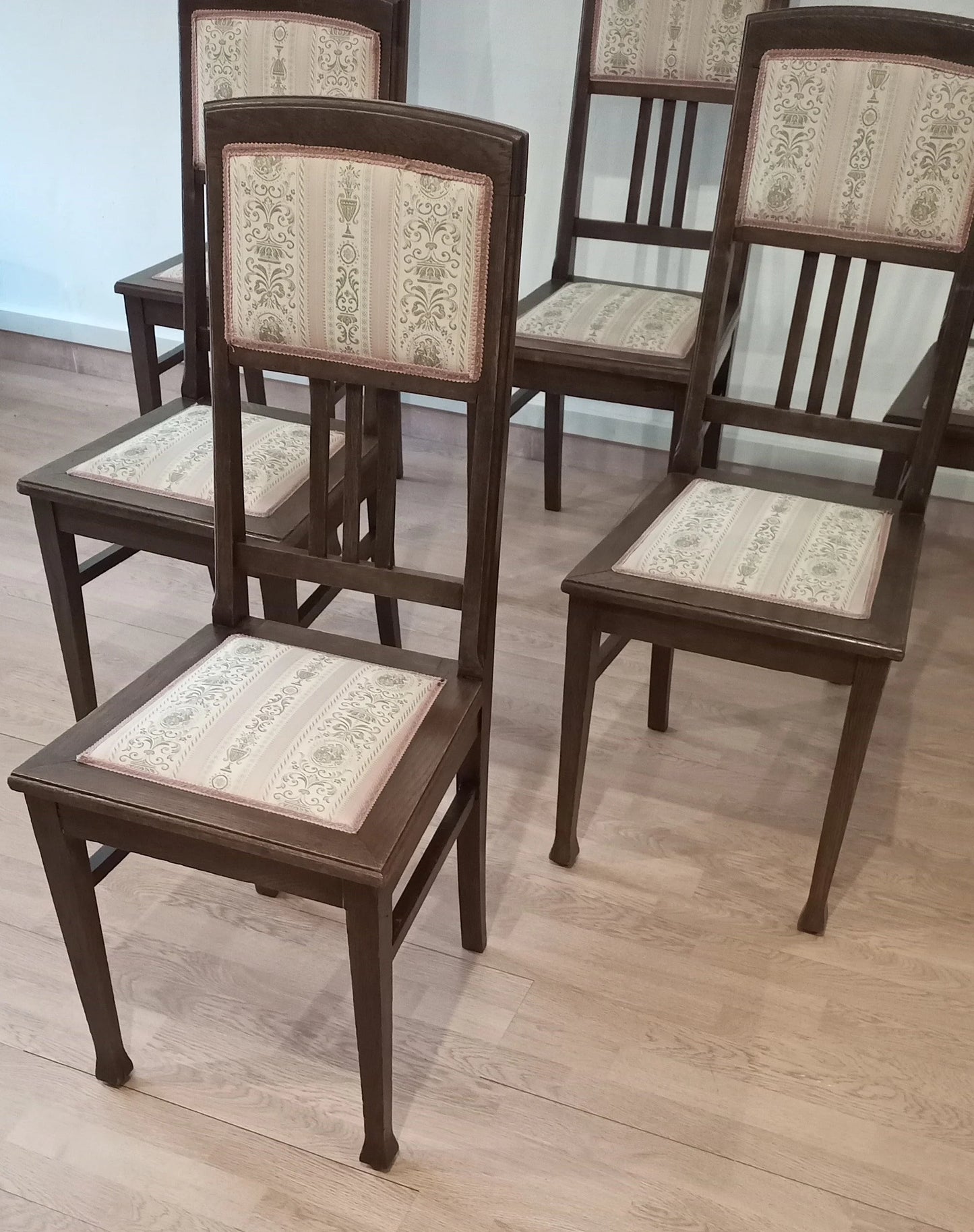 Set di sedie pranzo vintage in rovere massello con rivestimento in tessuto a righe sedia stile italiano per salotto
