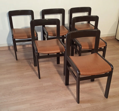 Set di 6 sedie da pranzo vintage brutaliste in legno scuro con seduta in pelle marrone degli anni 70