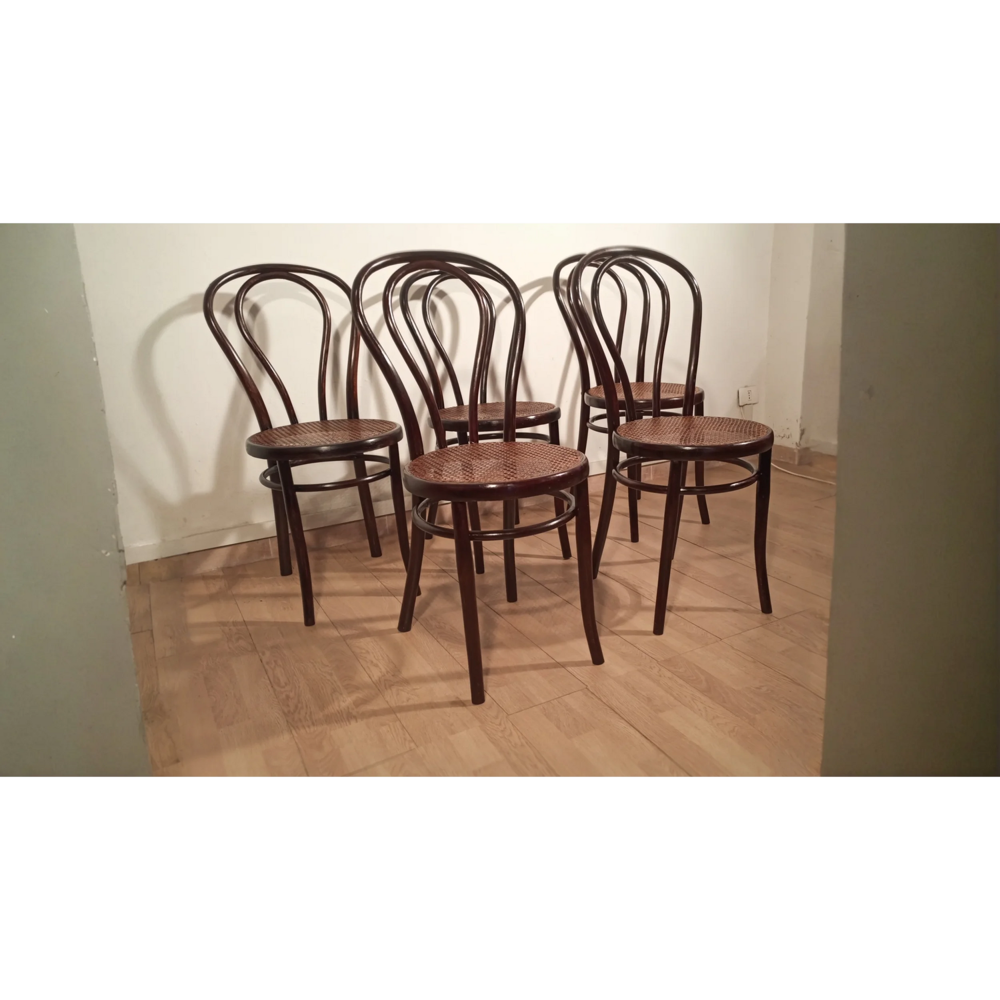 Set di sedie in stile Thonet Drava con sedili in canna e schienali curvi