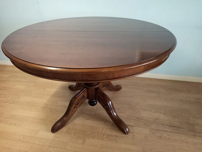 Tavolo tondo allungabile stile luigi filippo anni 1970 con base intagliata in legno per casa elegante vintage