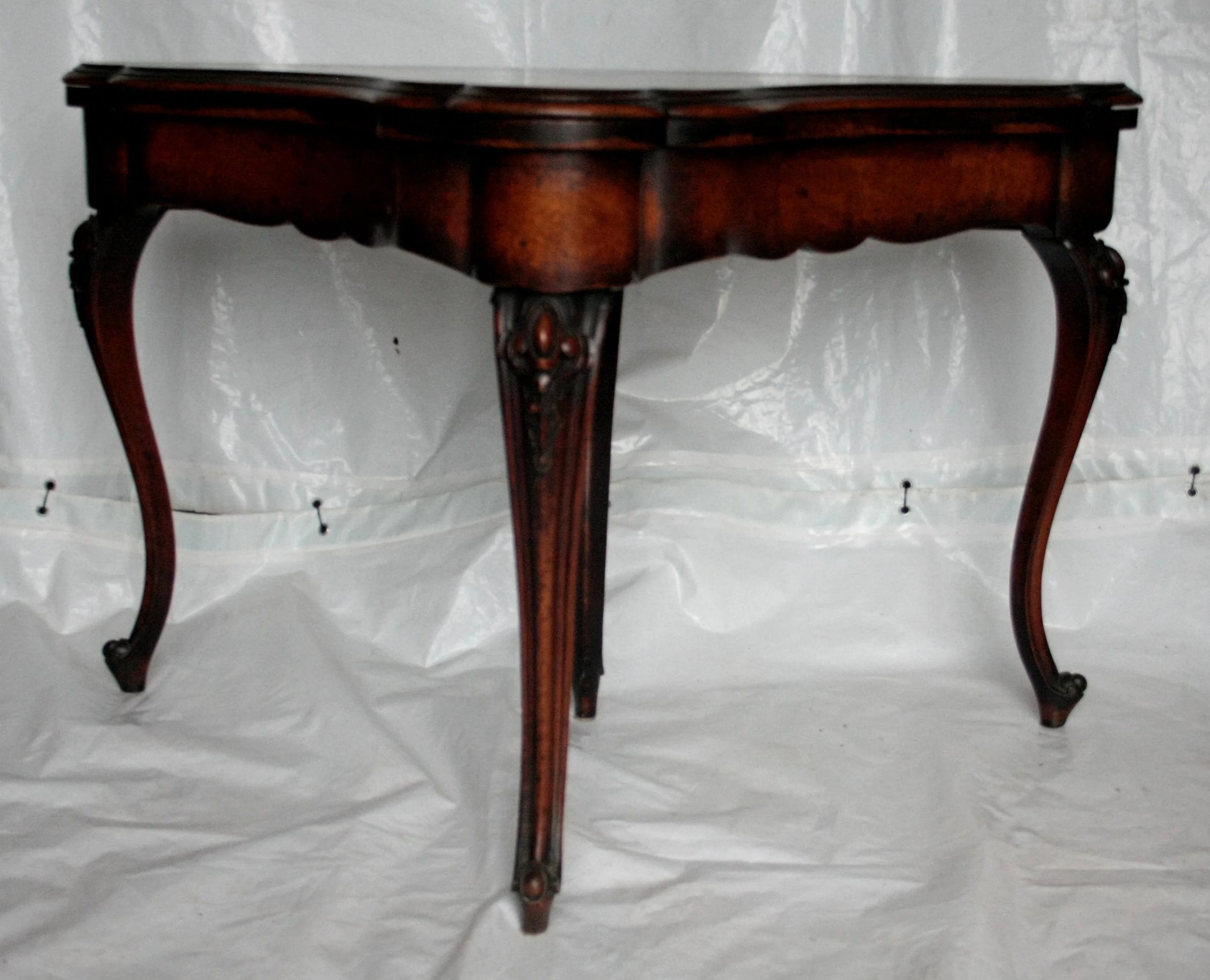 Console tavolo da gioco inglese fine XVIII secolo in legno scuro intagliato di eccezionale qualità ebanistica