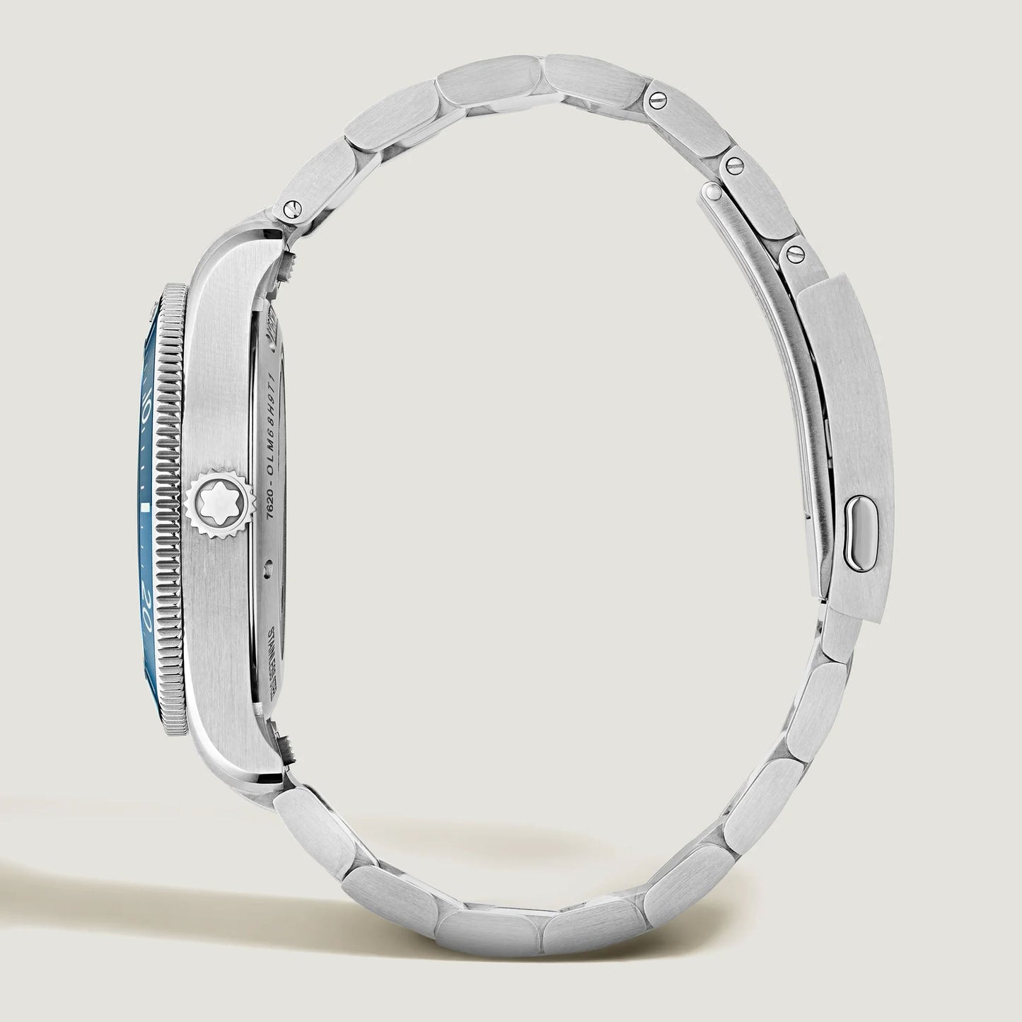 Montblanc montre Iced Sea Automatic Date 0 Oxygen 38mm bleu clair automatique acier 134022